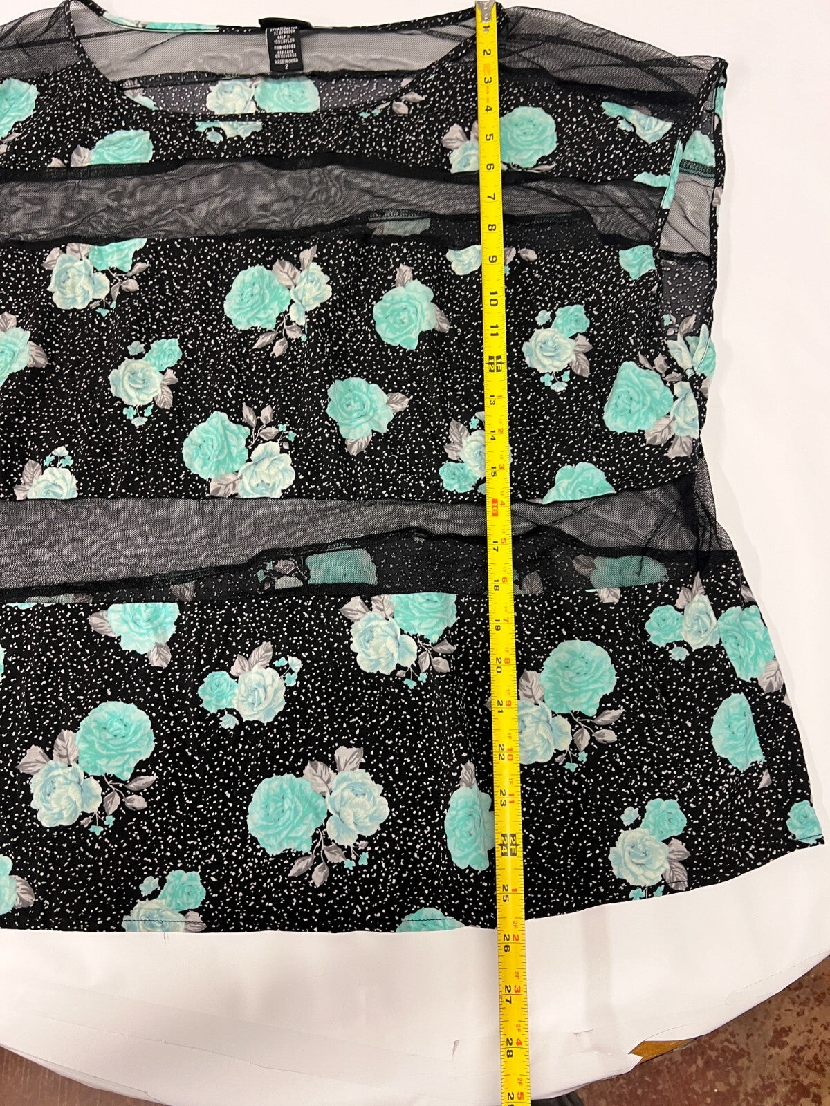 Torrid Plus Size 2 Black Floral Mesh Panel Short Sleeve Round Neck Blouse