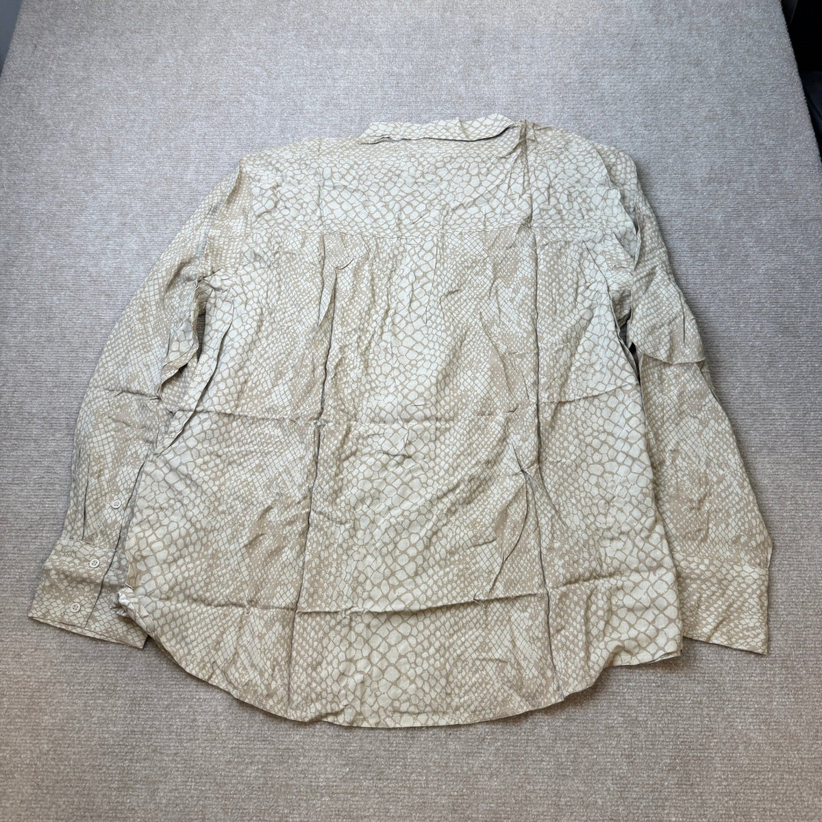 MSRP $48 A.N.A Womens XL Tall Snake Charmer Button Up Shirt Long Sleeve