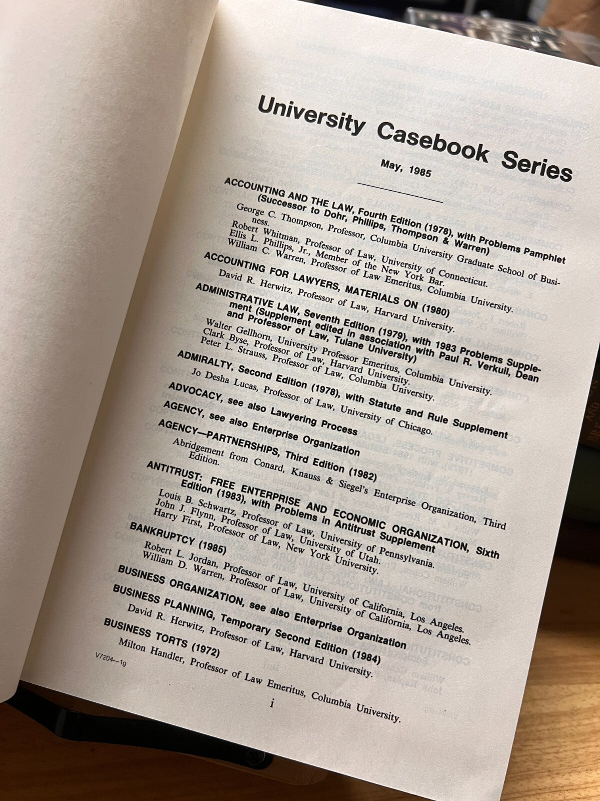 Lot of 2 University Casebook Ser.: Land Financing, Tort Law and Alternatives Cas
