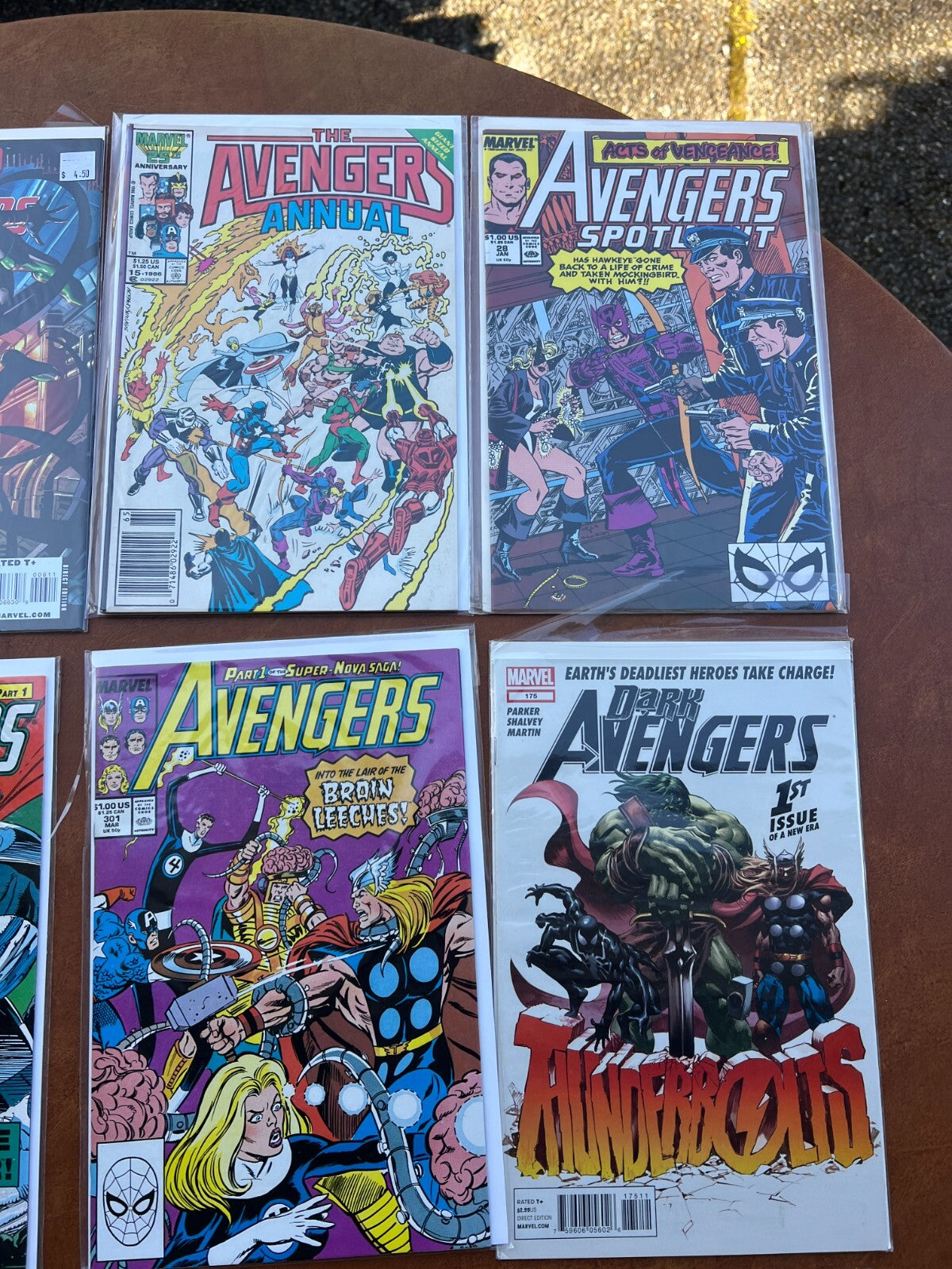 Lot of 12 Avengers, Dark Avengers, X-Men vs Avengers Marvel Comics