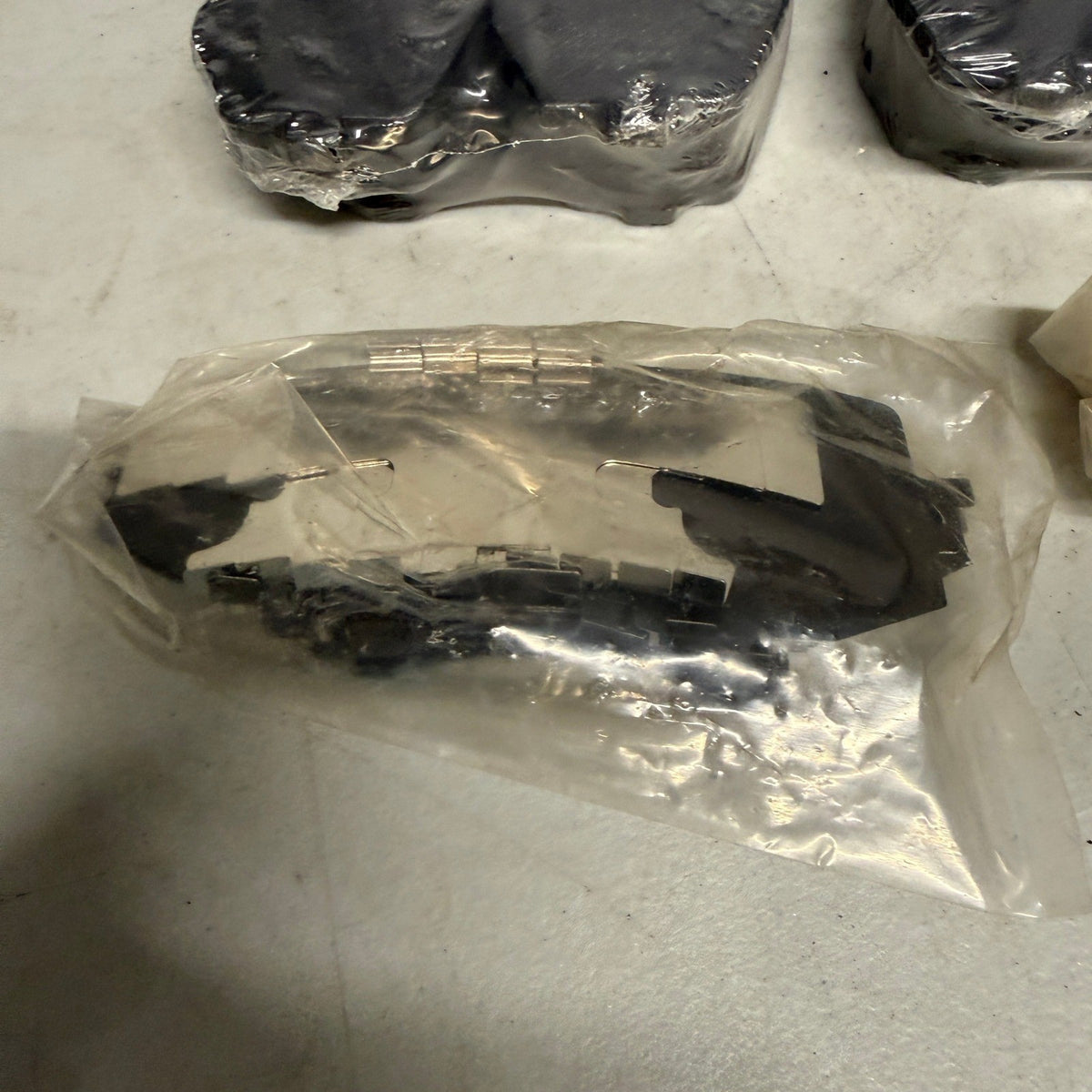 Mitsubishi FUSO QY002007 Value Disc Brake Pad Kit