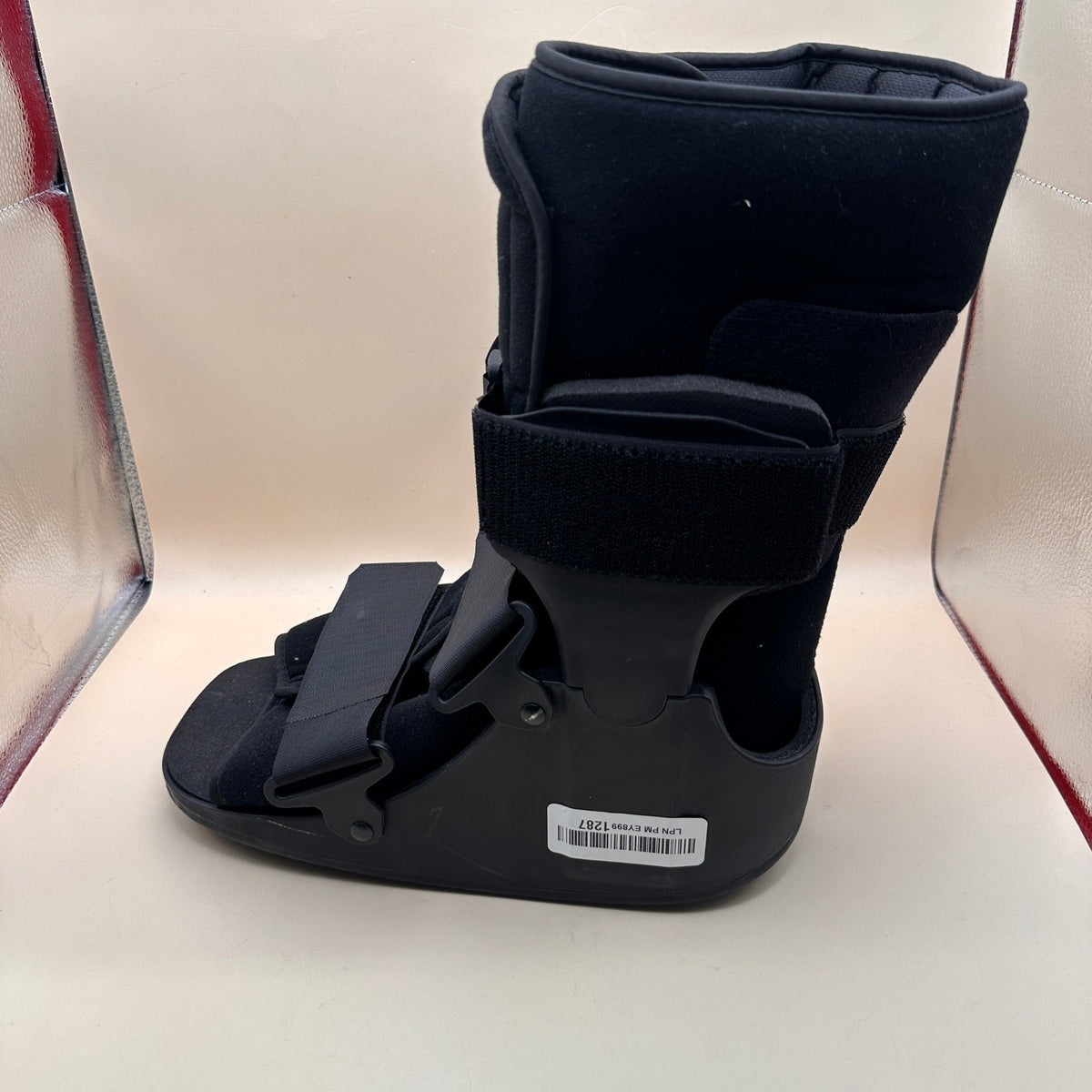 United Ortho USA14115 Sz M Short Air Cam Walker Fracture Boot, Fits Left or Righ