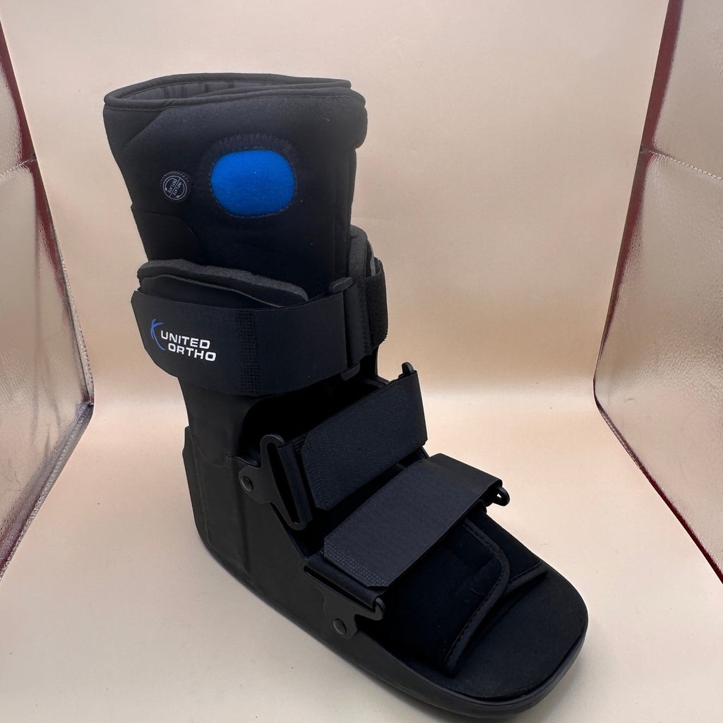 United Ortho USA14115 Size M, Black Short Air Cam Walker Fracture Boot, Fits