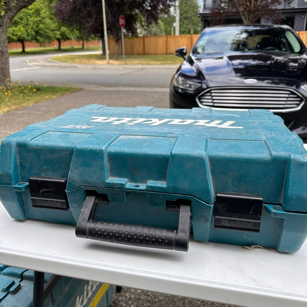 Makita HR4013C 1‑9/16" SDS‑MAX AVT Corded Rotary Hammer with Hard Case