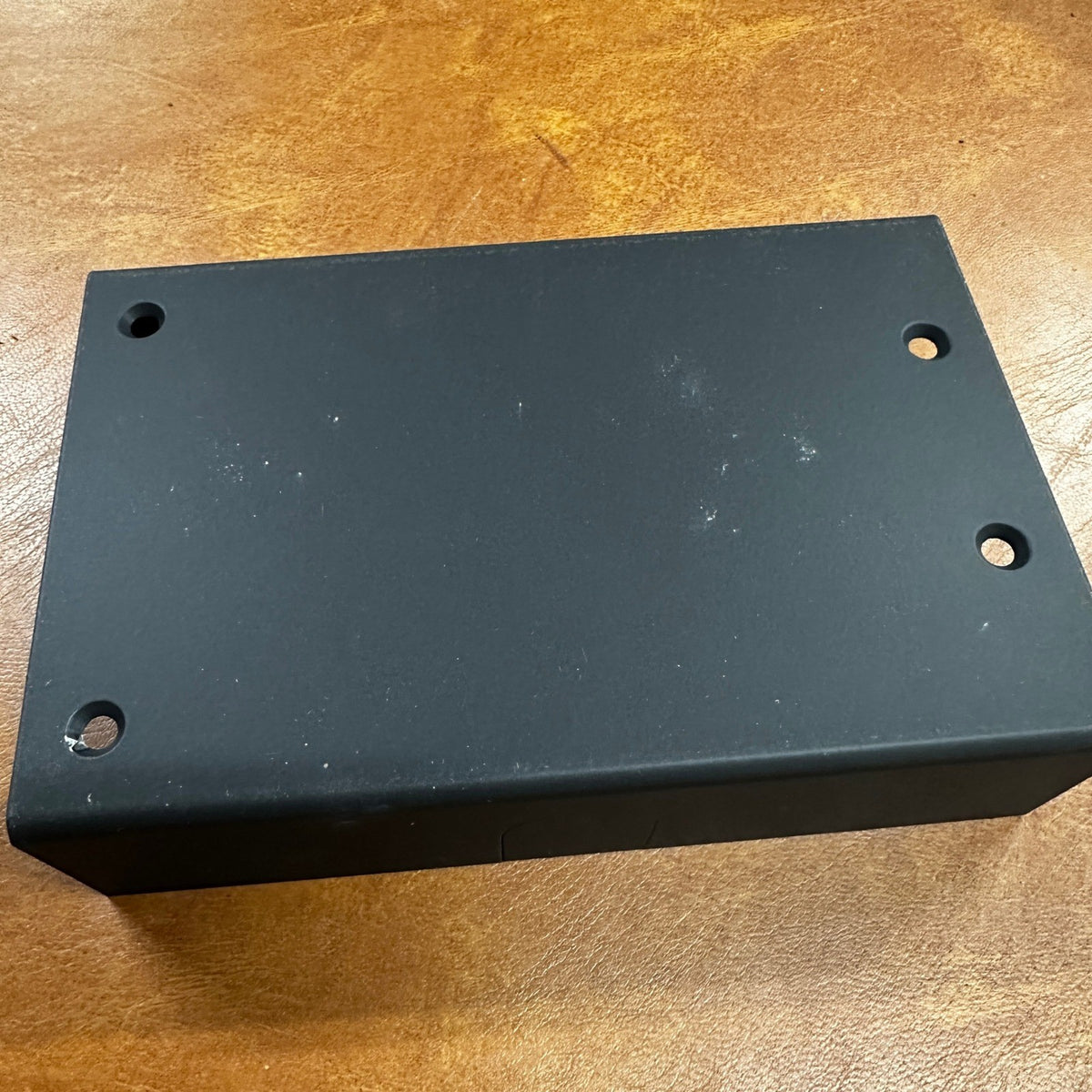 Commscope 1375034-1 Undercarpet Surface Wall Mounting Cover, Black