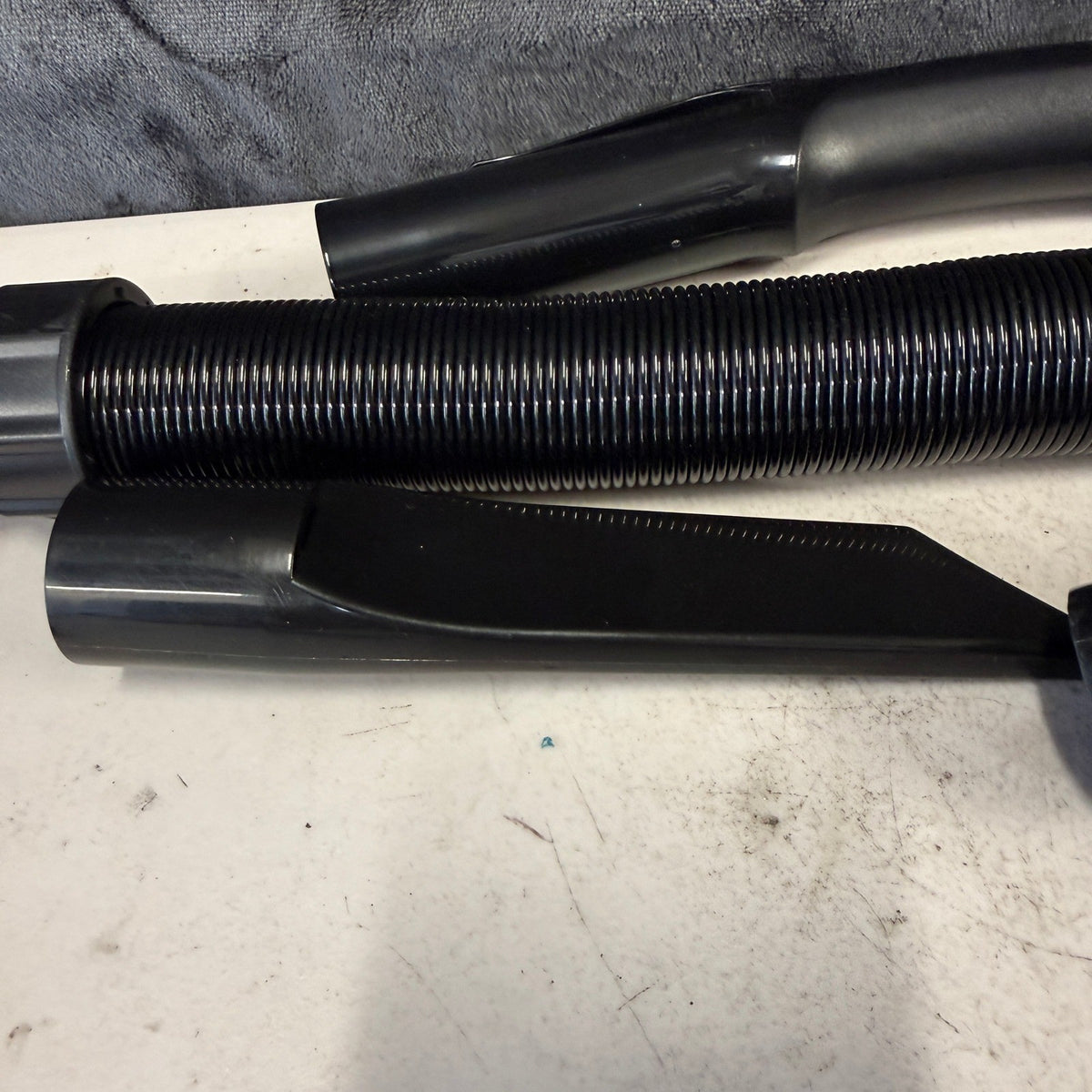 Set of 4 Makita 140G04-3 Flexible Anti‑Static Hose, 126756-8 Bent Pipe, 458891-7