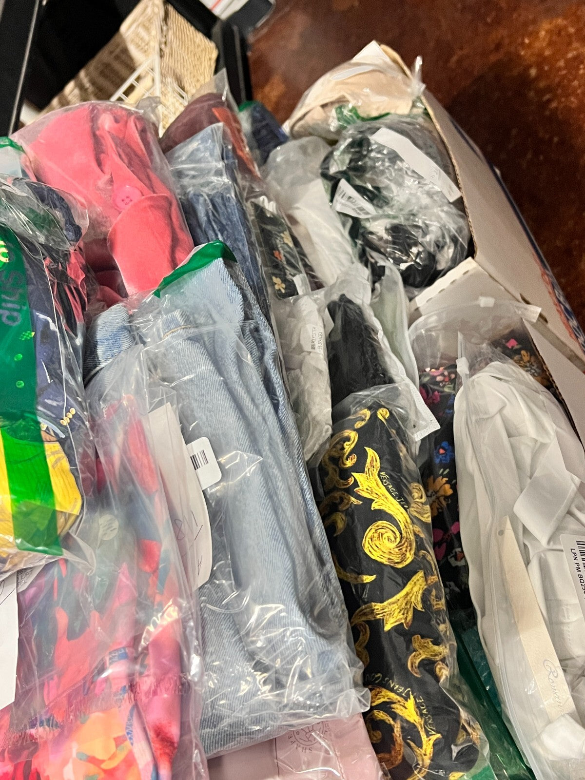 50 pcs Wholesale Bulk Liquidation Clothes Box Overstock