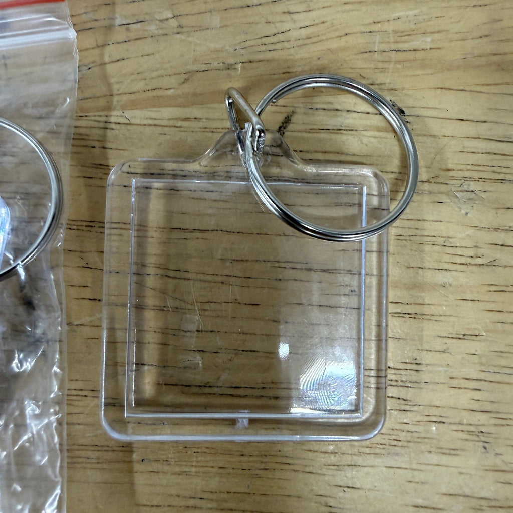 BetterJonny 9 Pcs Square Acrylic Picture Keychain Blanks in Clear Acrylic Pictu