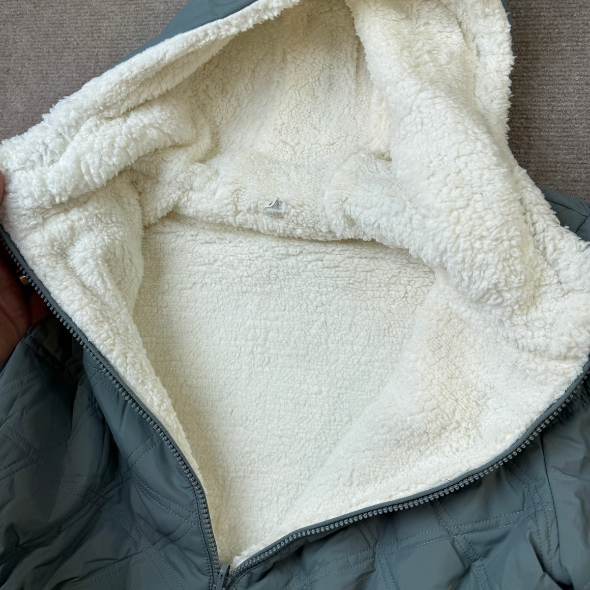 MSRP $130 Free Country Womens L Cyprus Hooded Reversible Sherpa Lined Jacket
