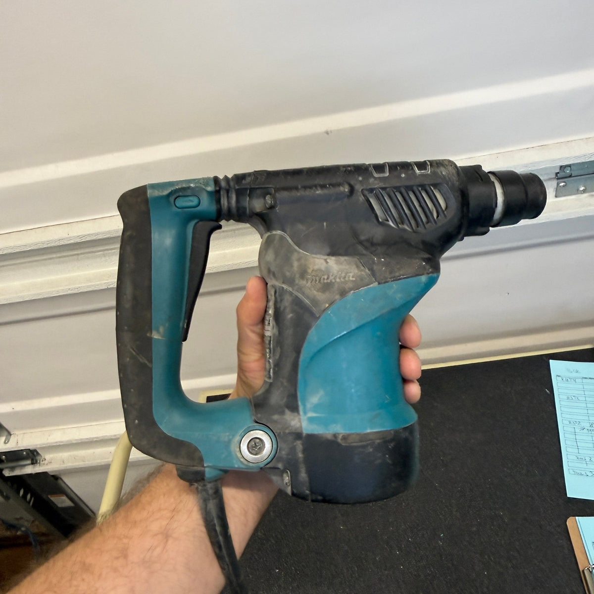 Makita HR2811F 1‑1/8'' SDS‑PLUS Rotary Hammer 7 AMP, Corded
