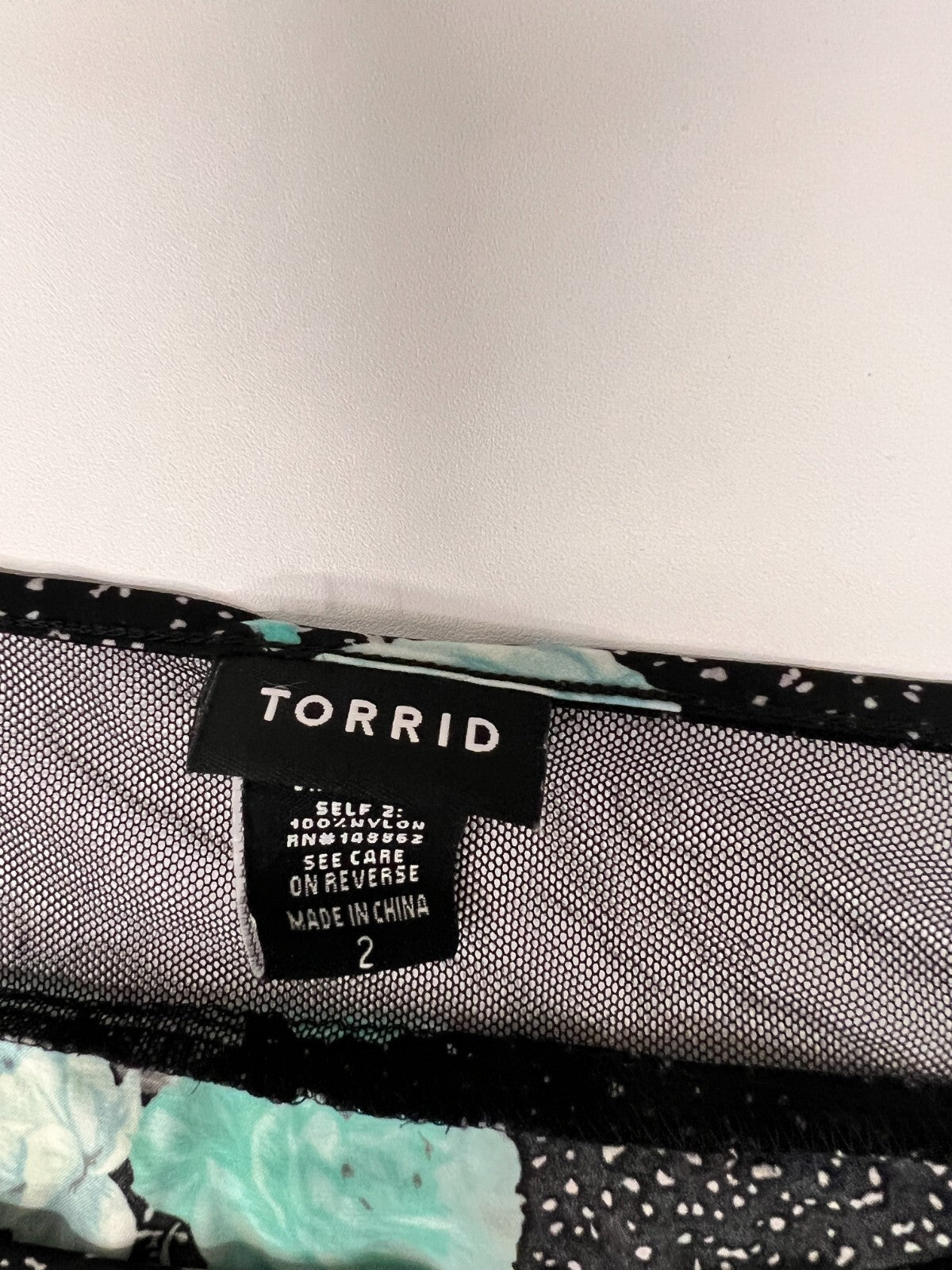 Torrid Plus Size 2 Black Floral Mesh Panel Short Sleeve Round Neck Blouse
