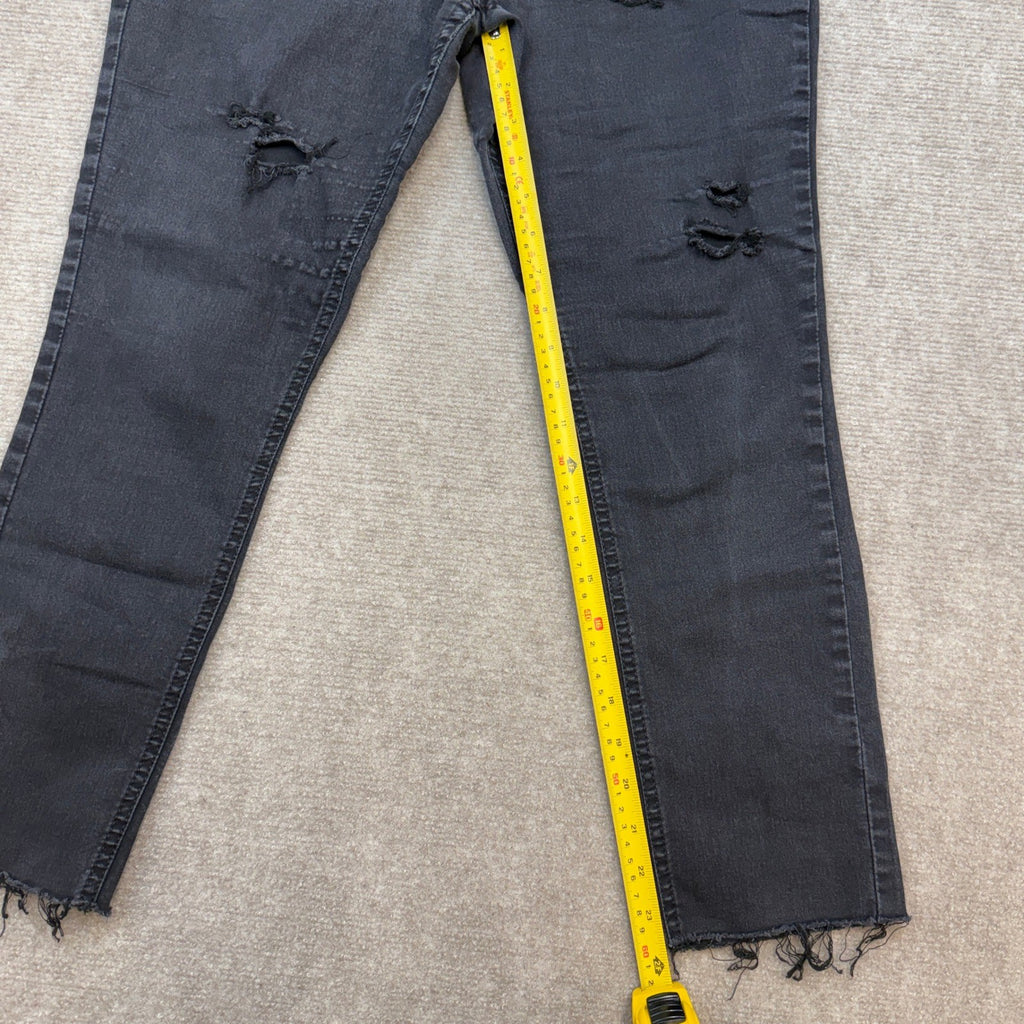 Riders By Lee Jeans Women's Size 12P Mid Rise Skinny Distressed Jeans Black