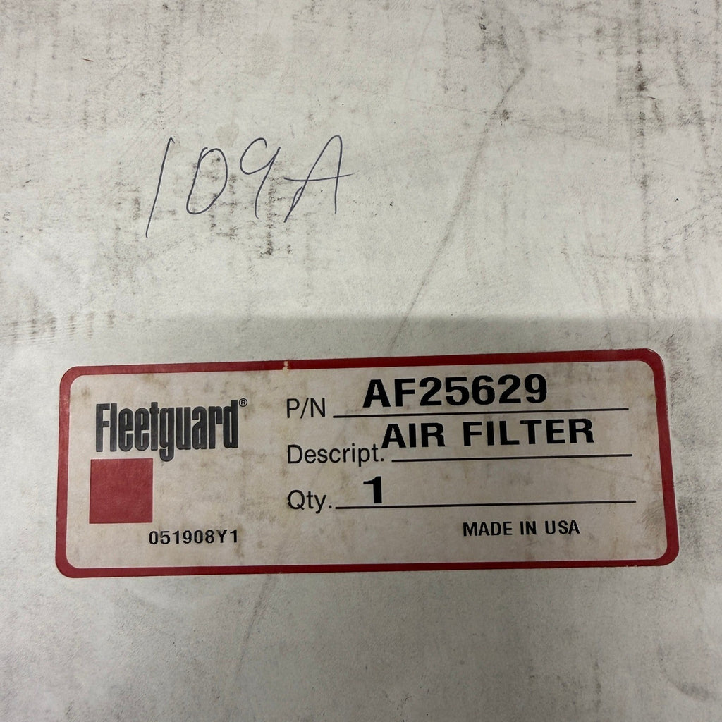 Fleetguard AF25629 Air Filter