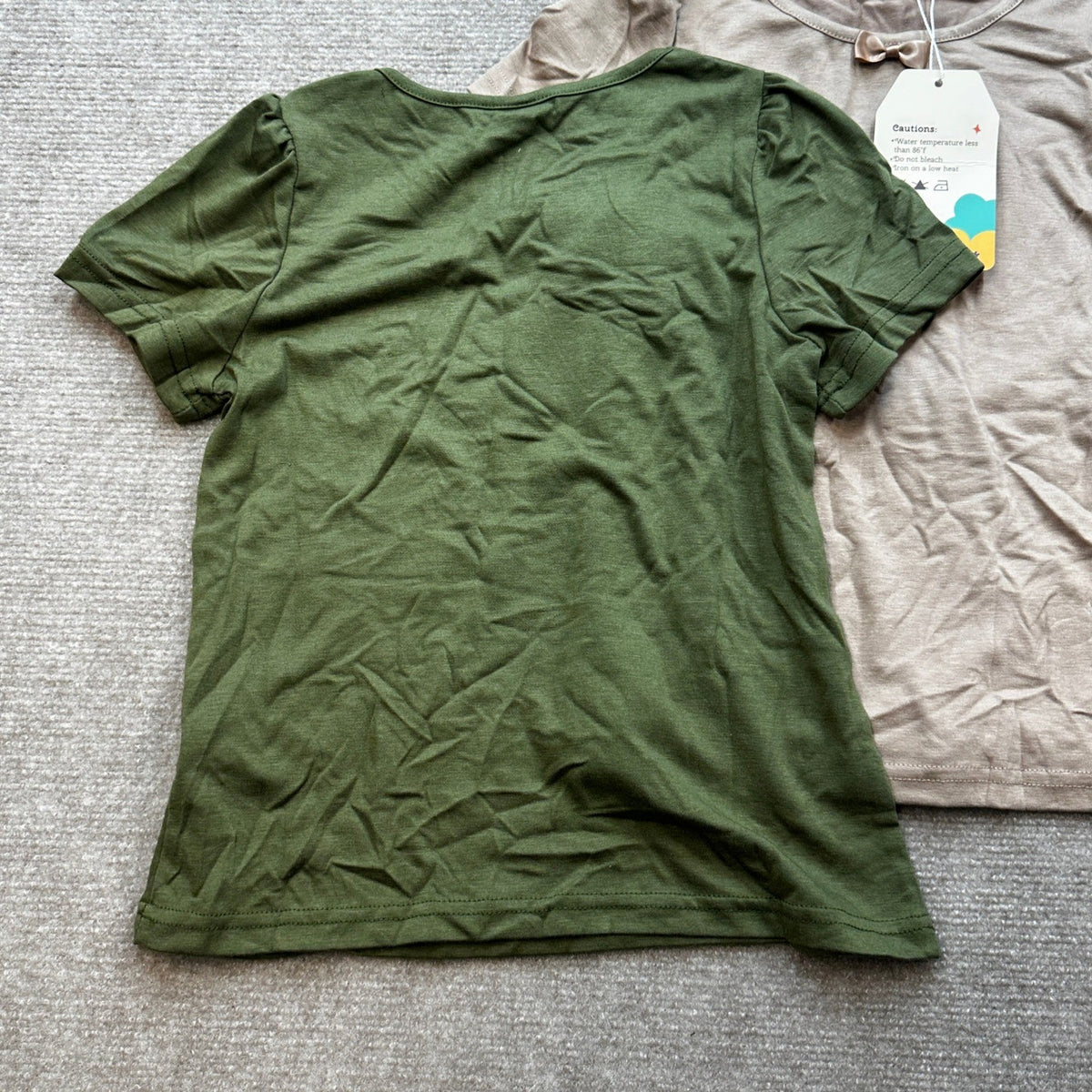 NWT LessonZoo 3 Pack Girls 7-8Y Cream/Khaki/Olive Green Bow Crewneck Tees Short