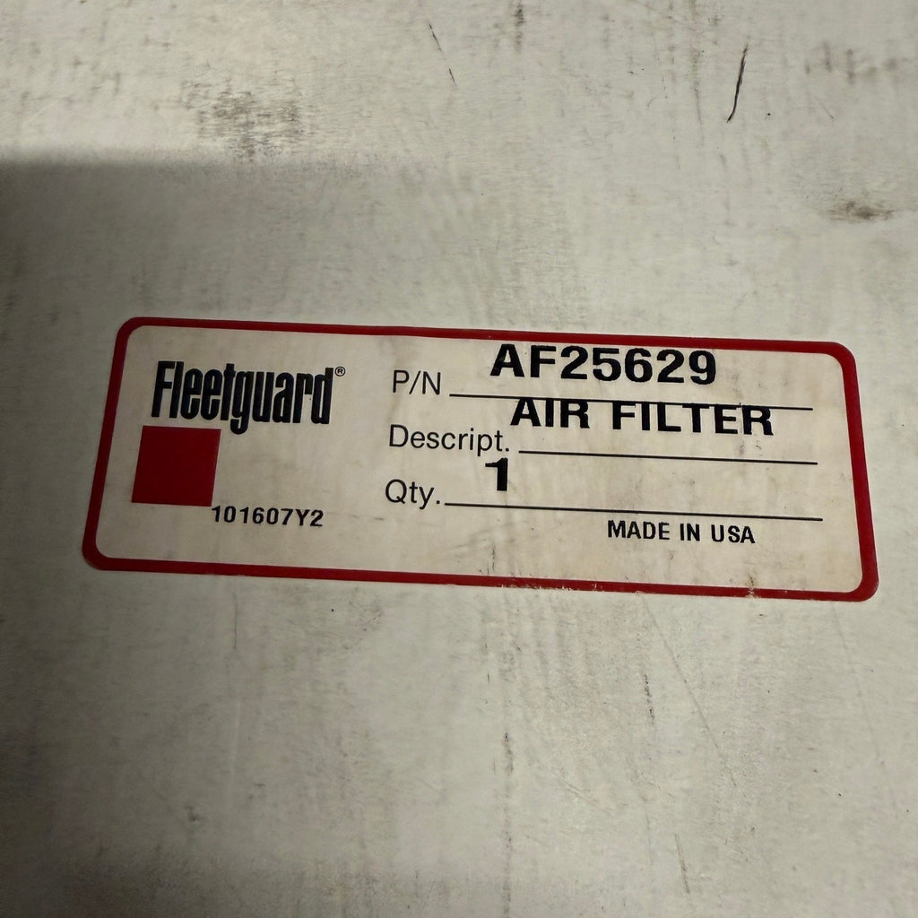 Fleetguard AF25629 Genuine Air Filter