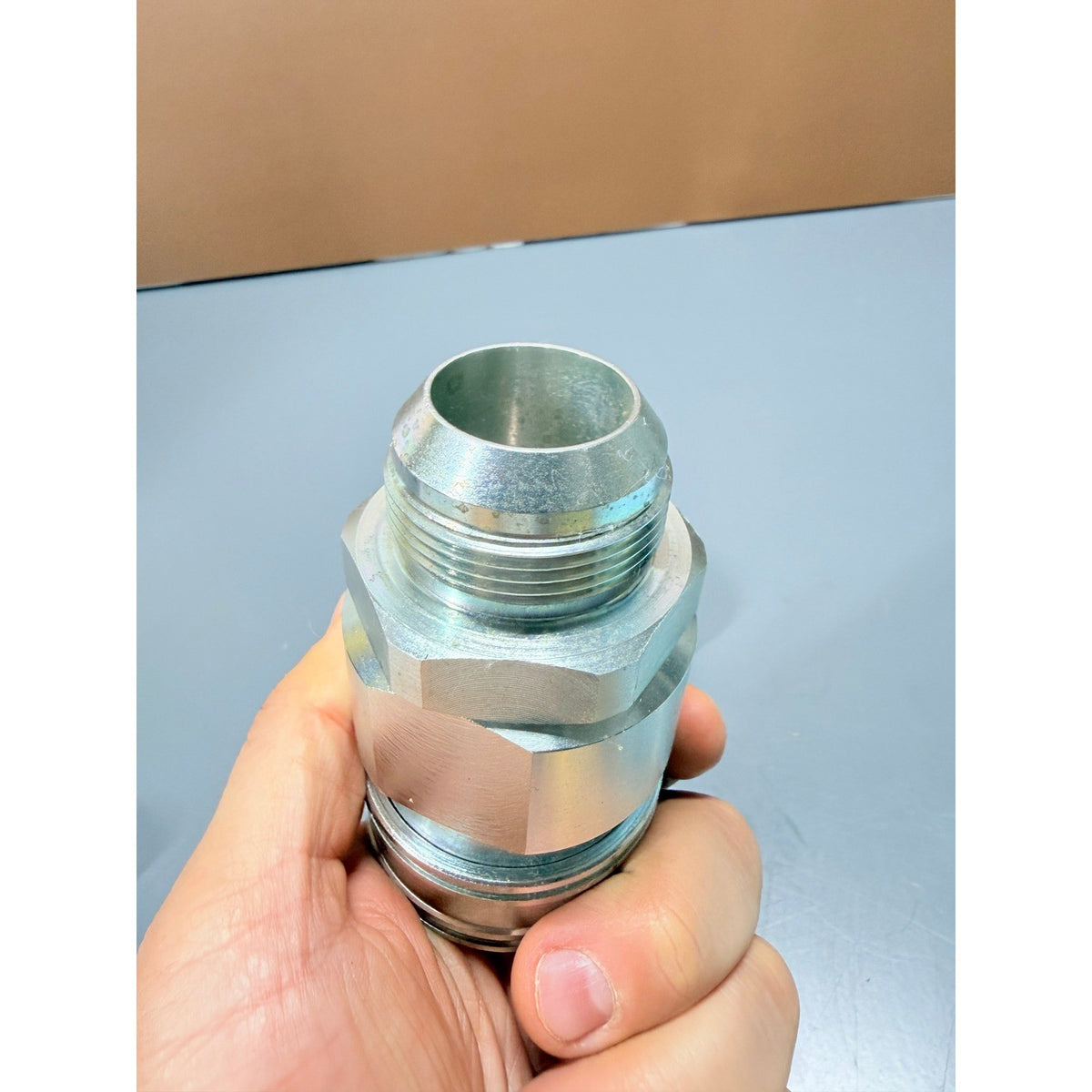 Dixon 10VJM10 Hydraulic Quick Disconnect Coupling, 1-1/4" Size, 1-5/8"-12 Thread