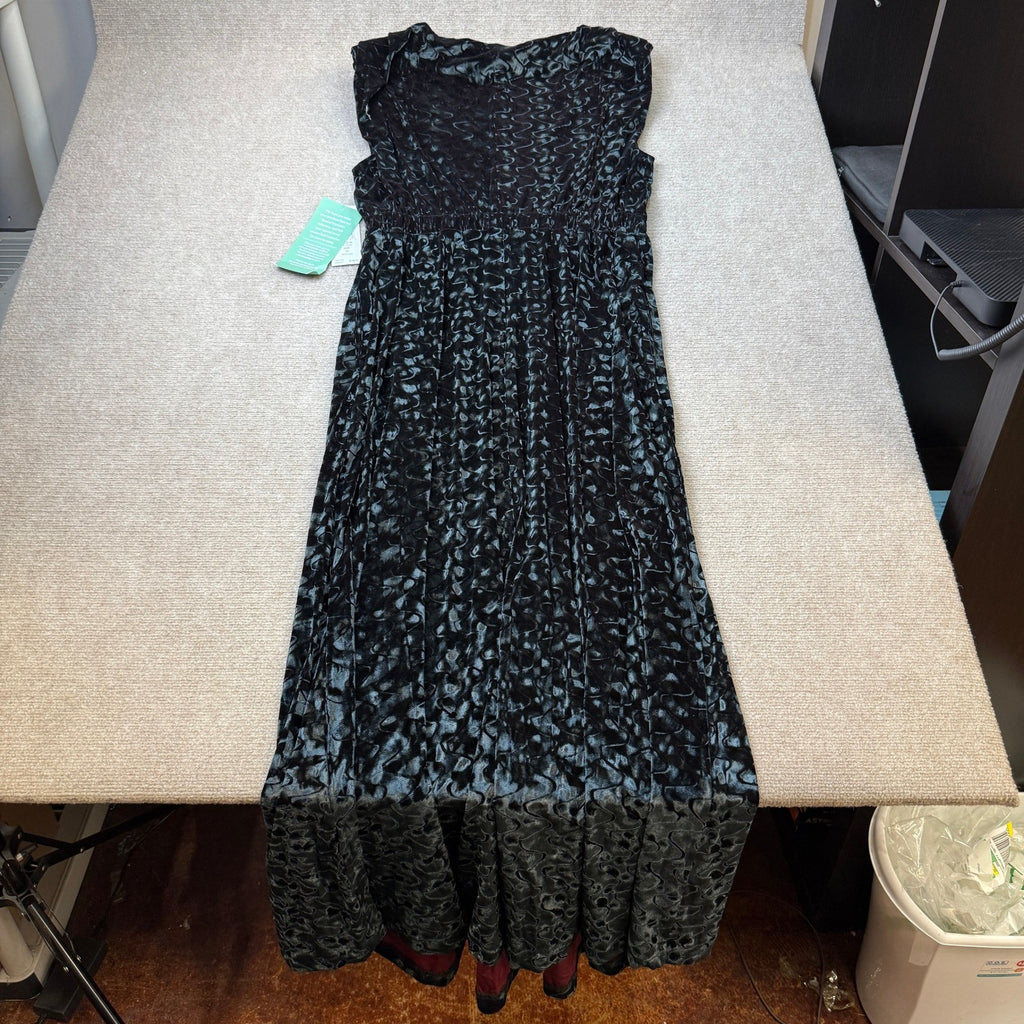 MSRP $130 Sam and Jess 14 Rich Black Velvet V-Neck Maxi Evening Gown Dress Sleev