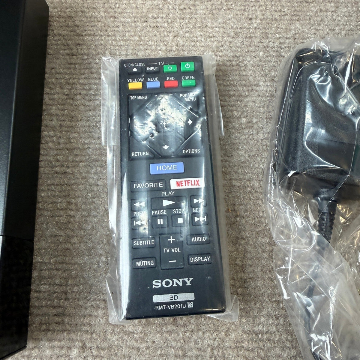 Sony BDP-S3700 Blu-ray Disc Player with Built-in Wi-Fi