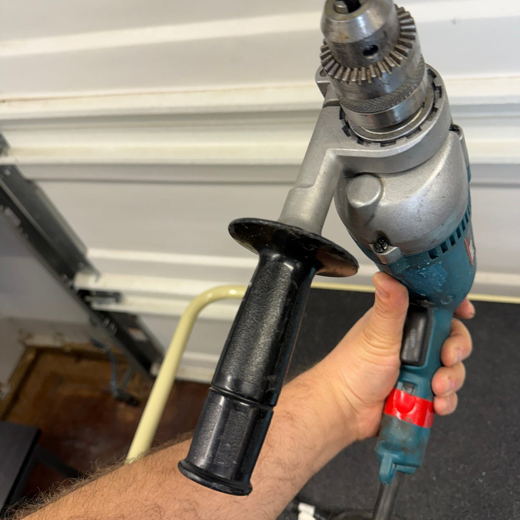 Makita DP4000 1/2" Drill Variable Speed (0 - 950 RPM), 7 AMP Corded