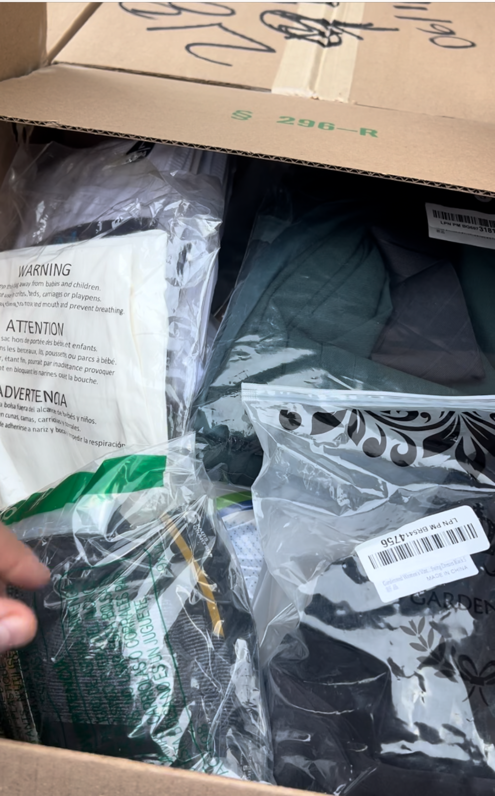 50 pcs Wholesale Bulk Liquidation Clothes Box Overstock