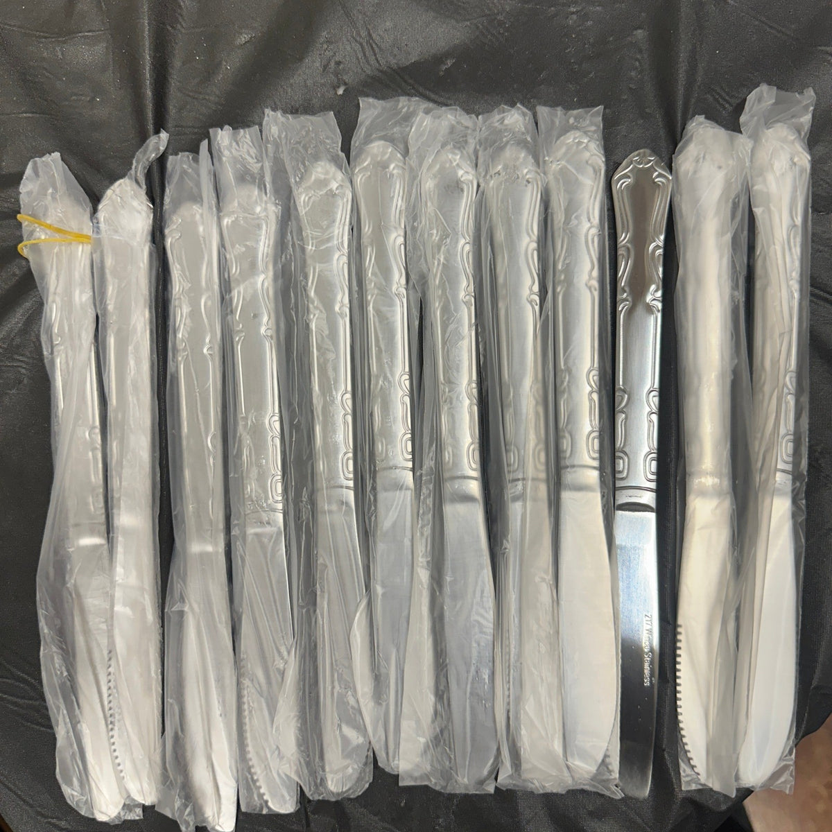 Set of 12 Winco 0004-08 Elegance Dinner Knife, 18-0 Stainless Steel