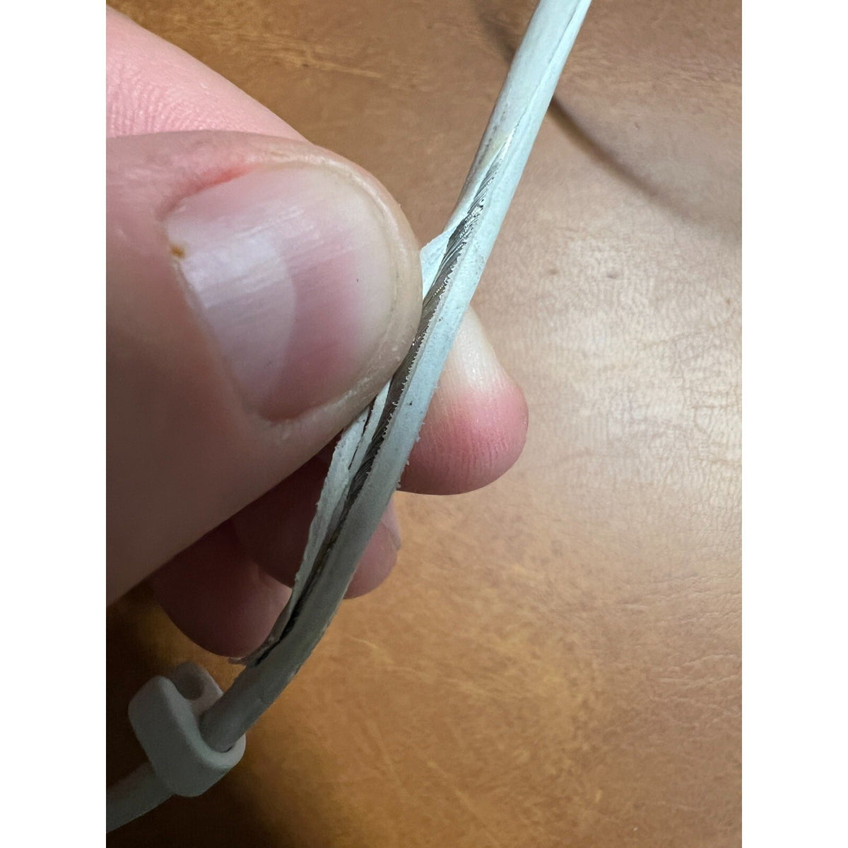 Apple 85W Genuine MacBook MagSafe AC Adapter A1343 White Damaged Cable
