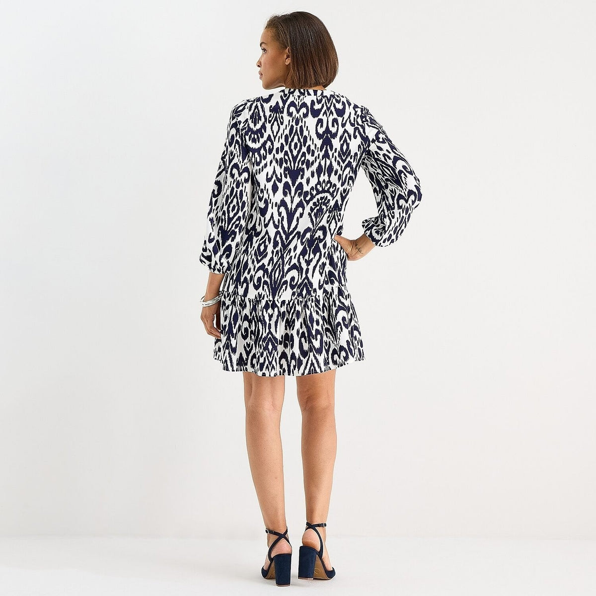 MSRP $69 Be by CHETTA B Womens XL Navy White Shift Dress V Neck Long Sleeve