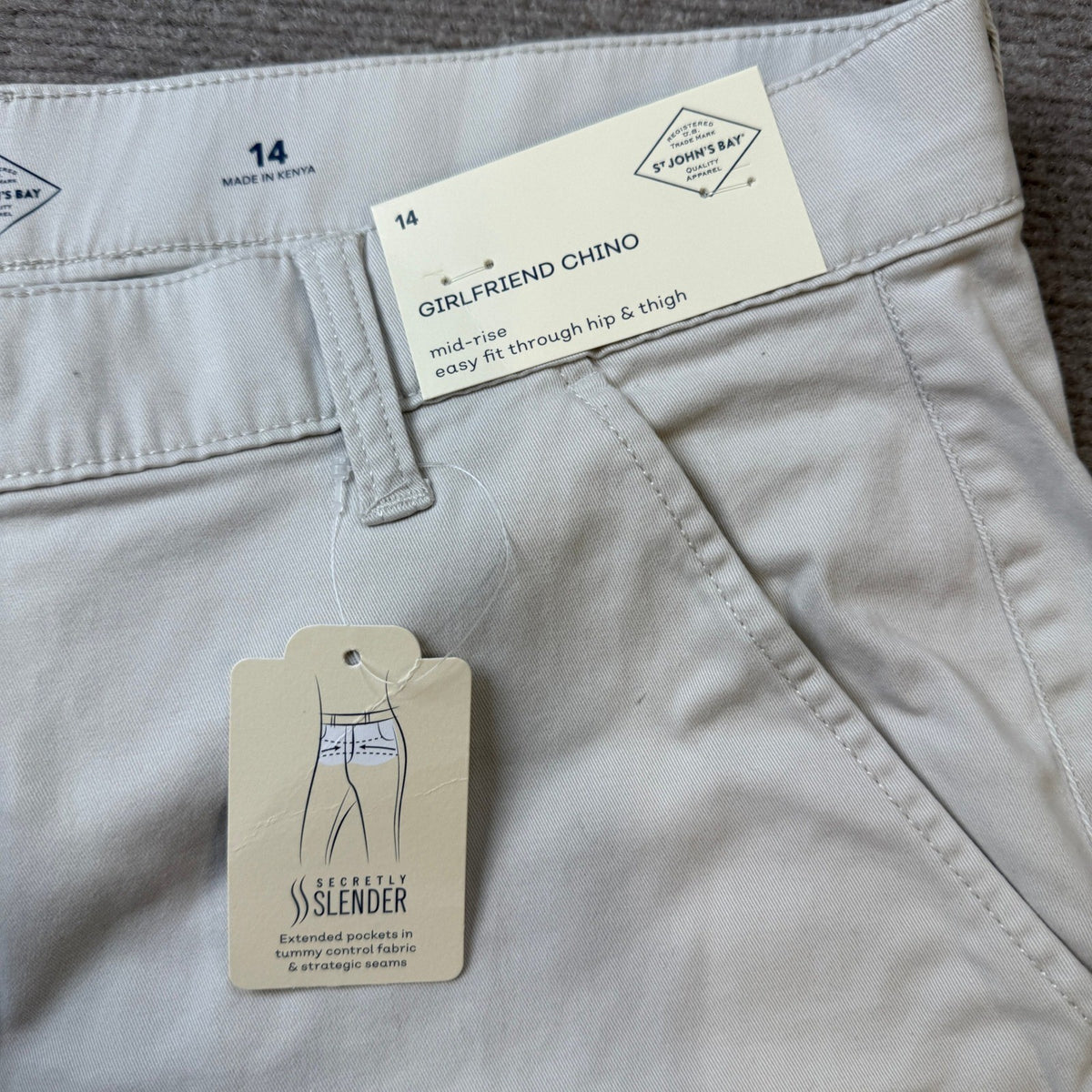 MSRP $44 St. John's Bay Women's 14 Moonbeam Relaxed Fit Girlfriend Chino Pants
