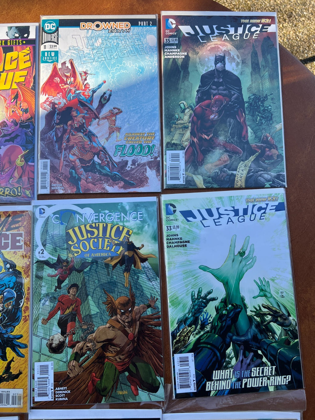 Lot of 12 Justice, Justice Society, Justice League, Extreme Justice DC Comics