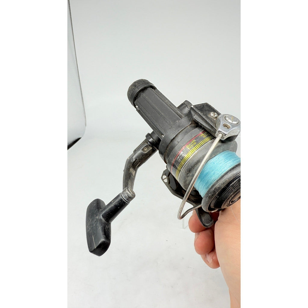 Vtg Daiwa RG 1355 Auto Cast Black Spinning Fishing Reel Made in Japan