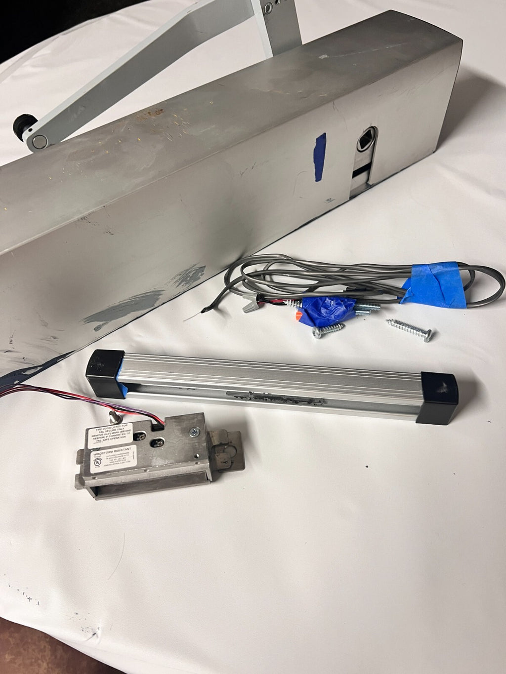 Entrematic Ditec Door Operator HA8LP-RPS Push Low Profile Low Energy Used