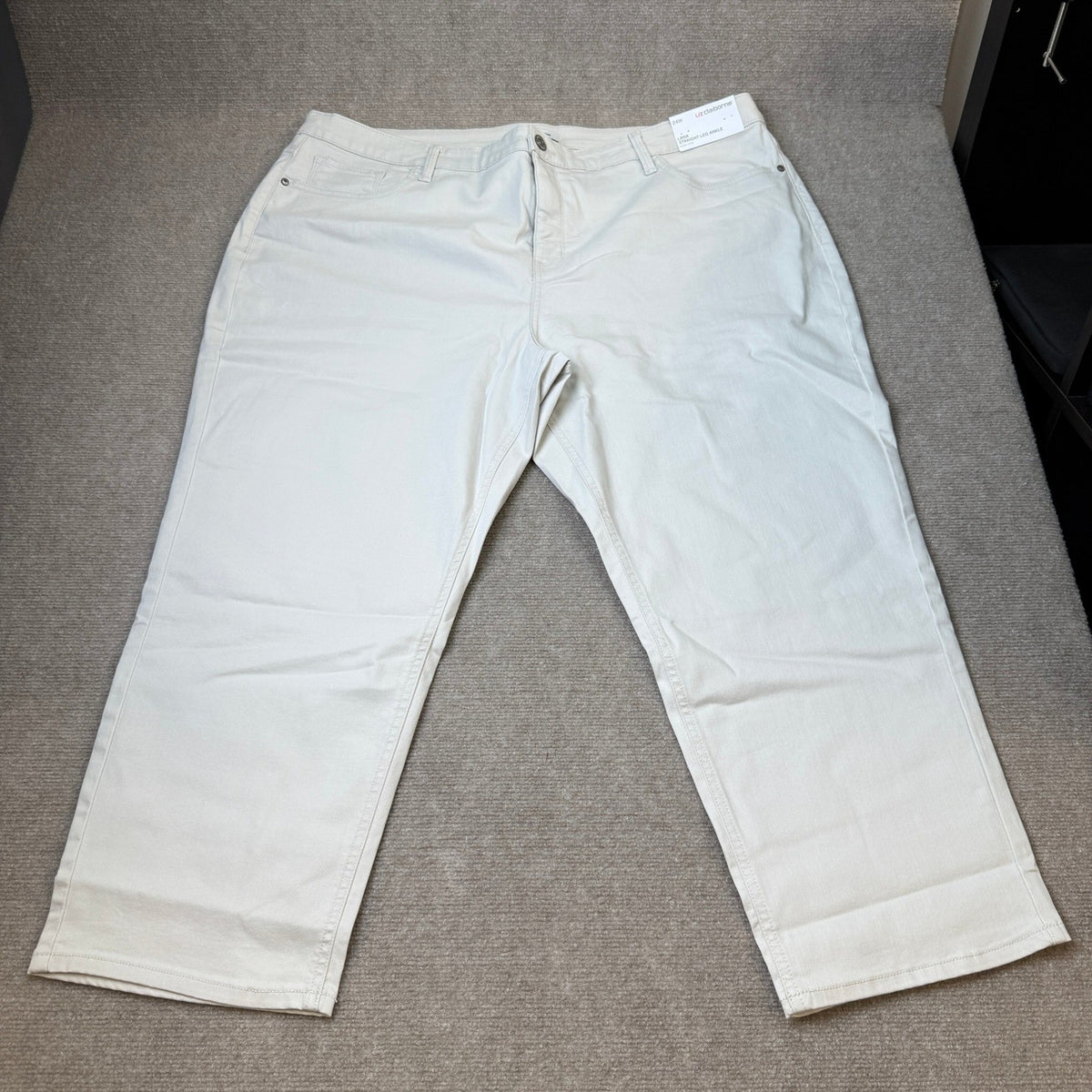 MSRP $60 Liz Claiborne Womens 24W Moonbeam High Rise Cropped Jean
