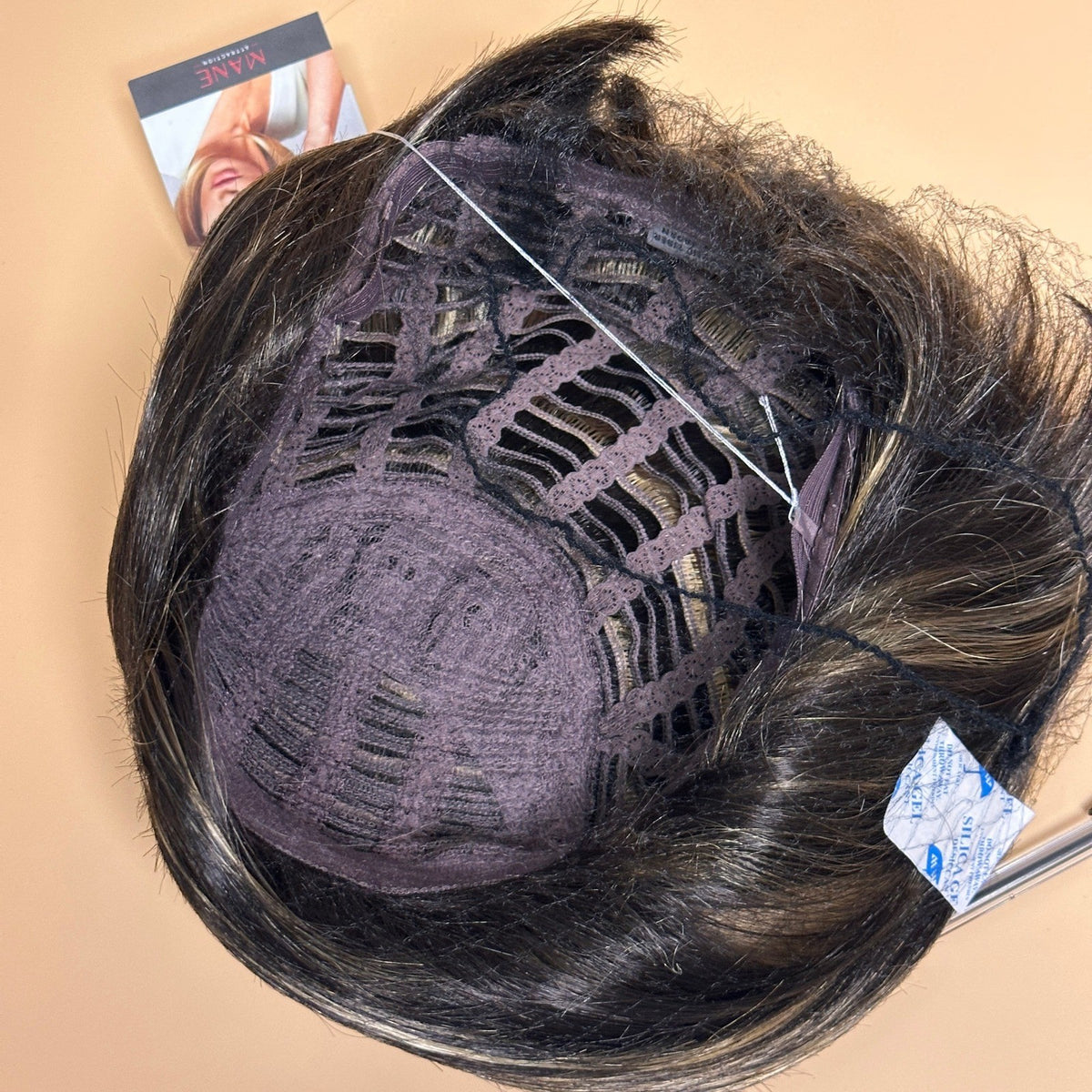 NWT Mane Attraction 404 Allure Praline Synthetic Full Wig