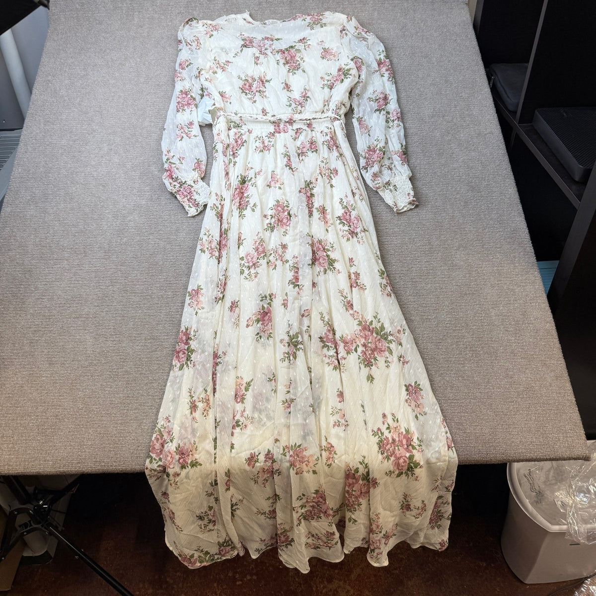 MSRP $99 Premier Amour Womens 8 Cream Blush Puffed Chiffon Maxi Dress V Neck