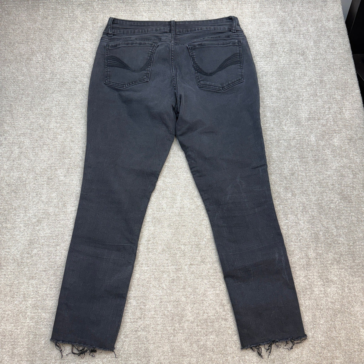 Riders By Lee Jeans Women's Size 12P Mid Rise Skinny Distressed Jeans Black
