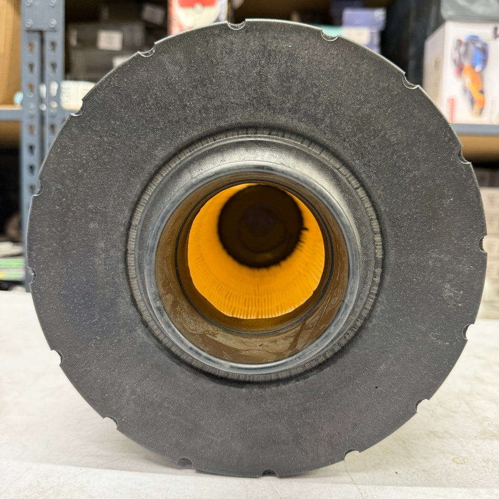 Fleetguard AH1136 Air Housing Disposable