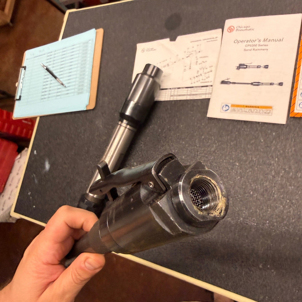 Chicago Pneumatic CP0200B25L-2F Floor Sand Rammer 1/2 in, NPT, 780 BPM