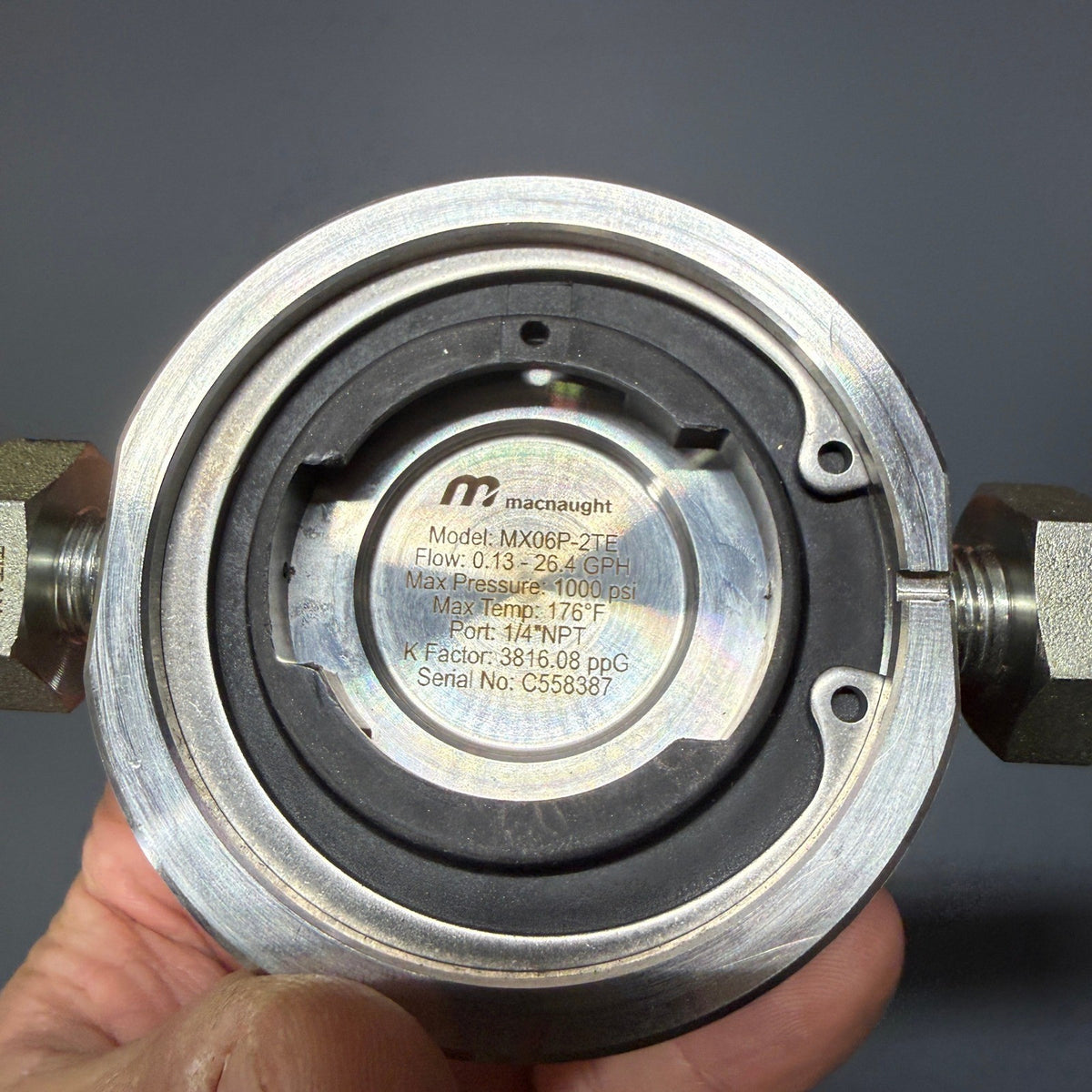 Macnaught MX06P-2TE 1/4" NPT Digital Flow Meter 0.13-26.4 GPH 1000 PSI w/ Displa