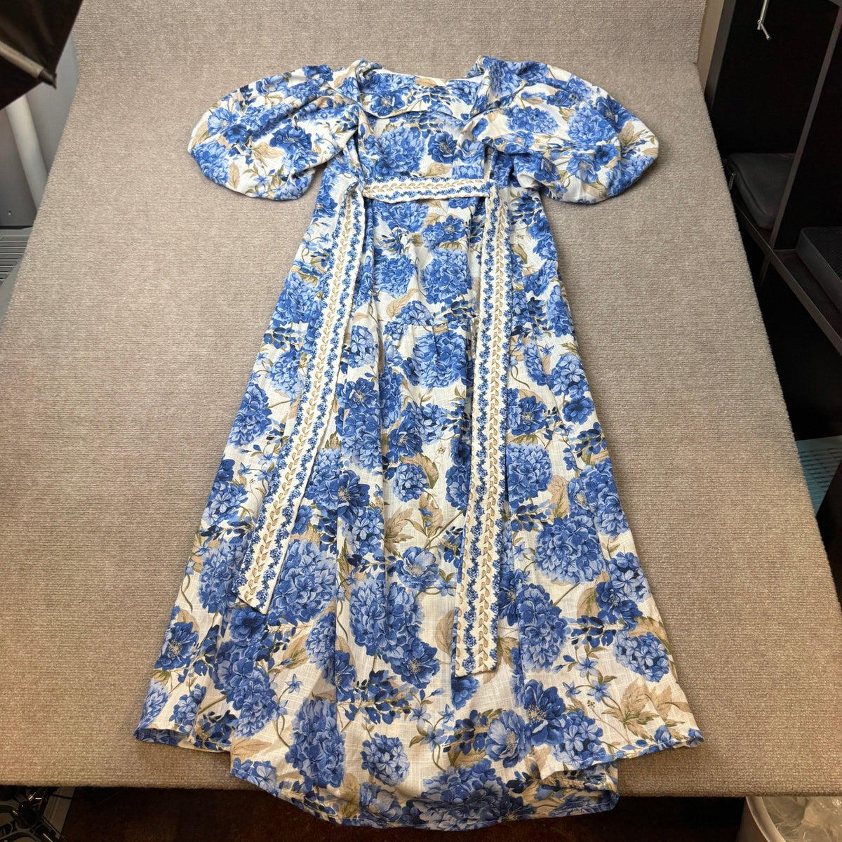 MSRP $89 Melonie T Womens 8 Ivory/Blue Floral Belted Midi Shirt Dress Short