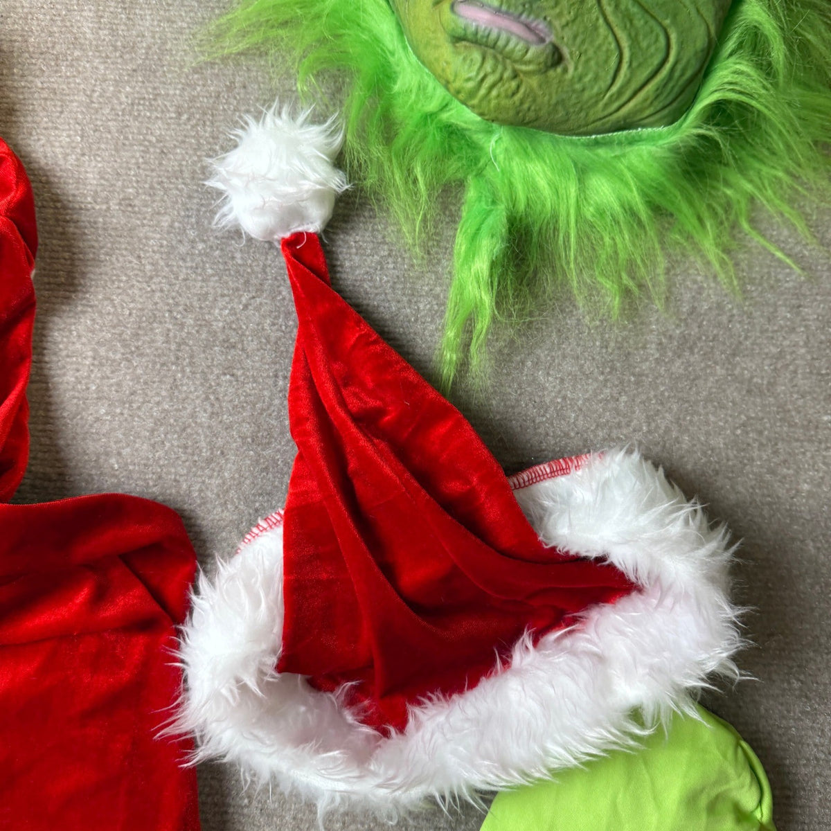 Men's L Christmas Costume Adult Green Furry Monster Santa Suit