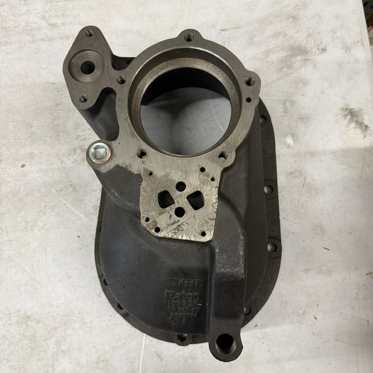 Eaton 103526 Genuine Differential Carrier Housing Cover DS440 DS460 DS461P