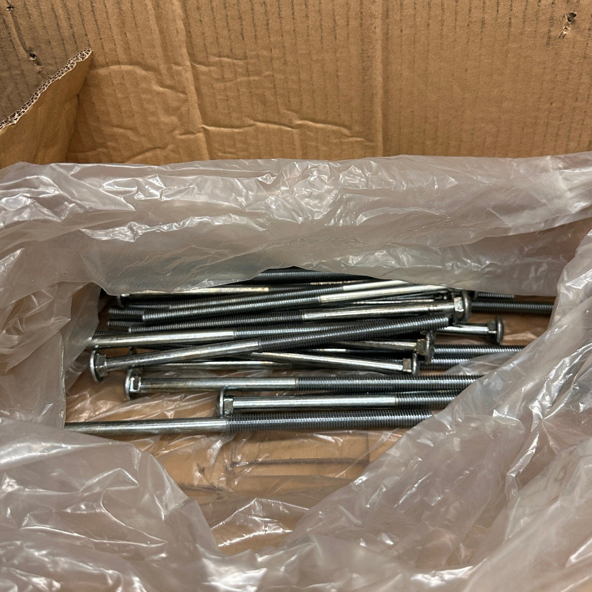 Pack of 24 Brighton-Best 1/2-13 x 11 Carriage Bolts Zinc Plated