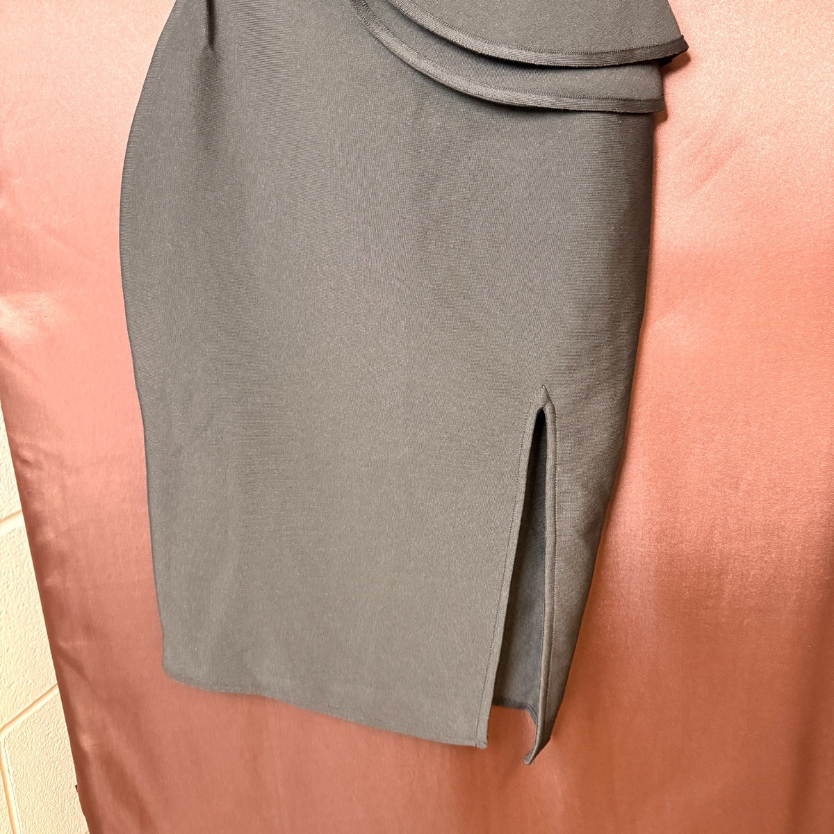UONBOX Women's XS-M Black One Shoulder Sleeveless Side Split Dress Bandage Knee