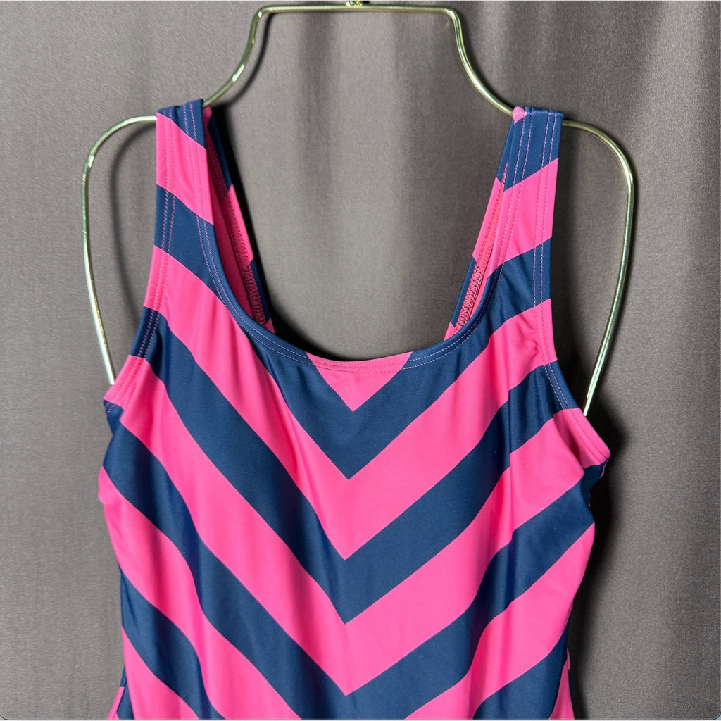 Lands' End Women's 6 Petite One Piece Scoop Neck Softcup Tugless Swimsuit Pink
