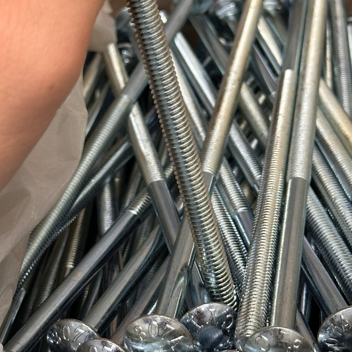 Pack of 300 PFC 5/16-18 x 9 Carriage Bolts Coarse Zinc