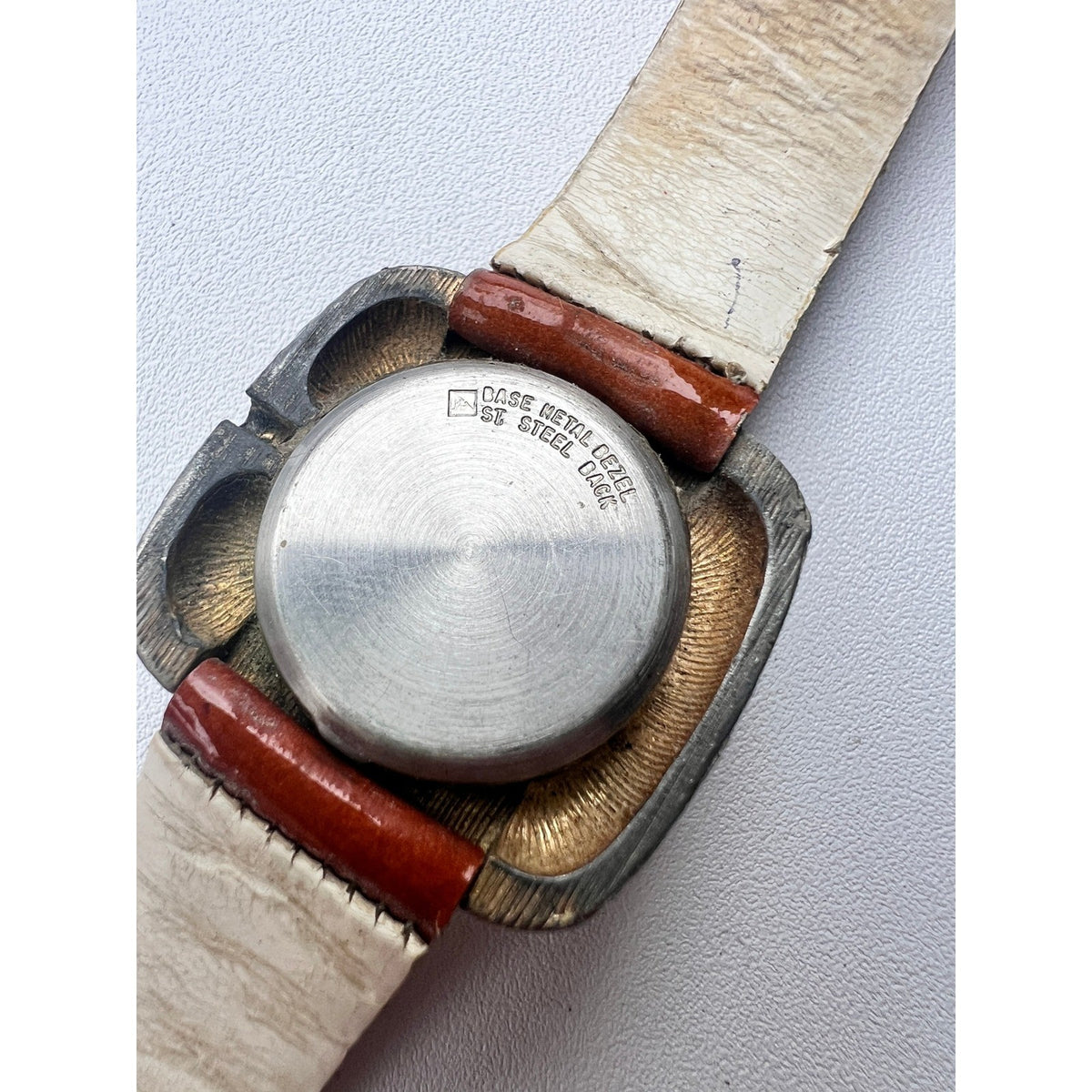 Vintage Kenneth Lane Watch Red 17 Jewels For Parts/Repair