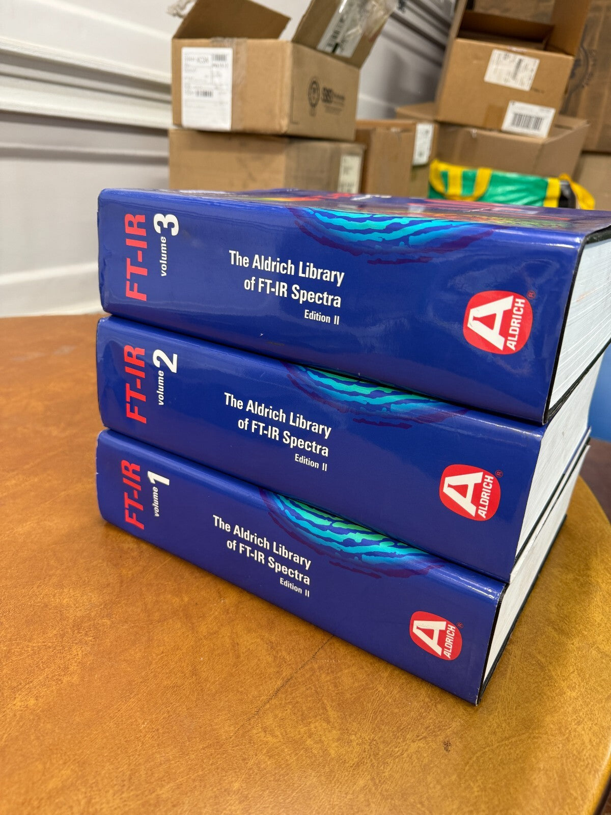 The Aldrich Library of FT-IR Spectra Vol. 1,2 & 3 (Set of 3), Edition II, 1997