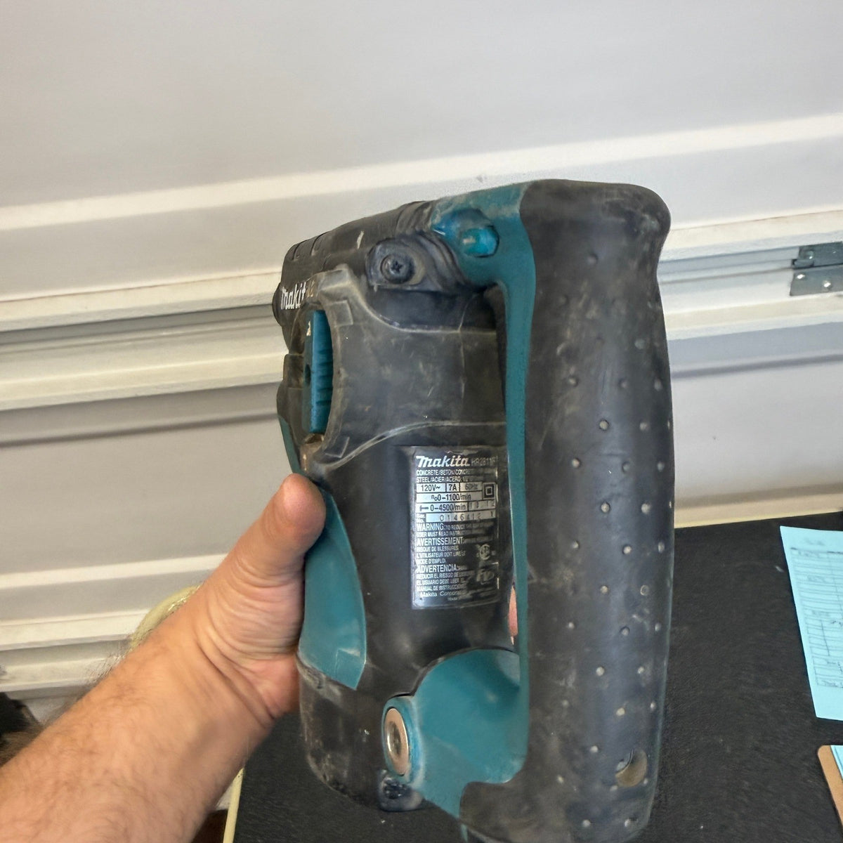 Makita HR2811F 1‑1/8'' SDS‑PLUS Rotary Hammer 7 AMP, Corded