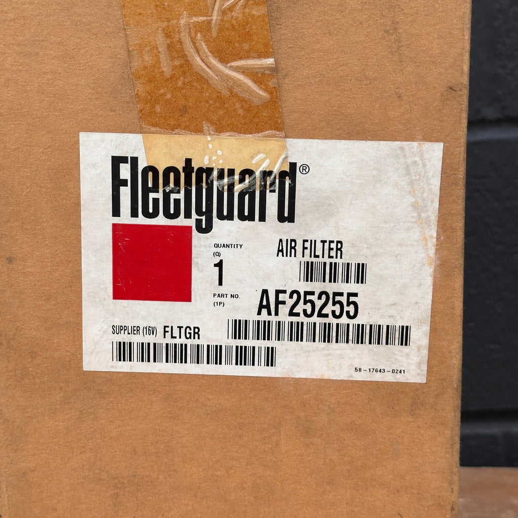Fleetguard AF25255 Air Filter