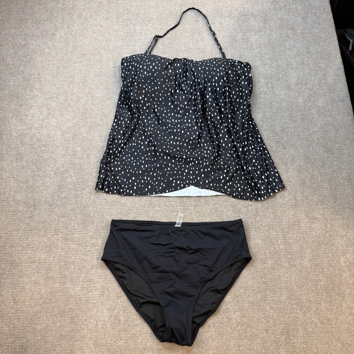 MSRP $44 Tempt Me Women's L Black Two Piece Tankini Bathing Suit Halter Bandeau